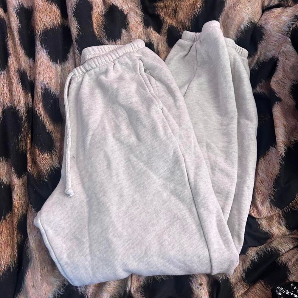 Wild-fable Women's Grey Joggers-tracksuits